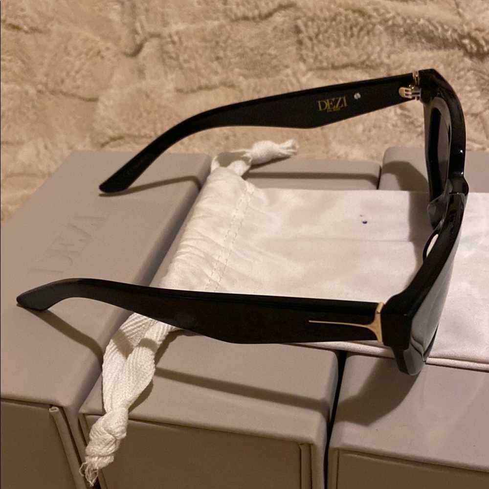 DEZI Black Sunglasses Modern Sleek Design - Picture 2 of 7
